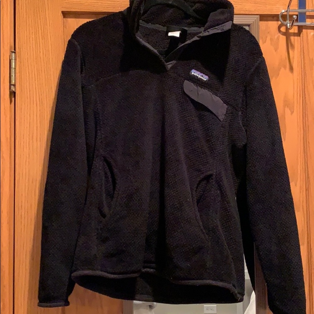 Women’s Patagonia fleece pullover